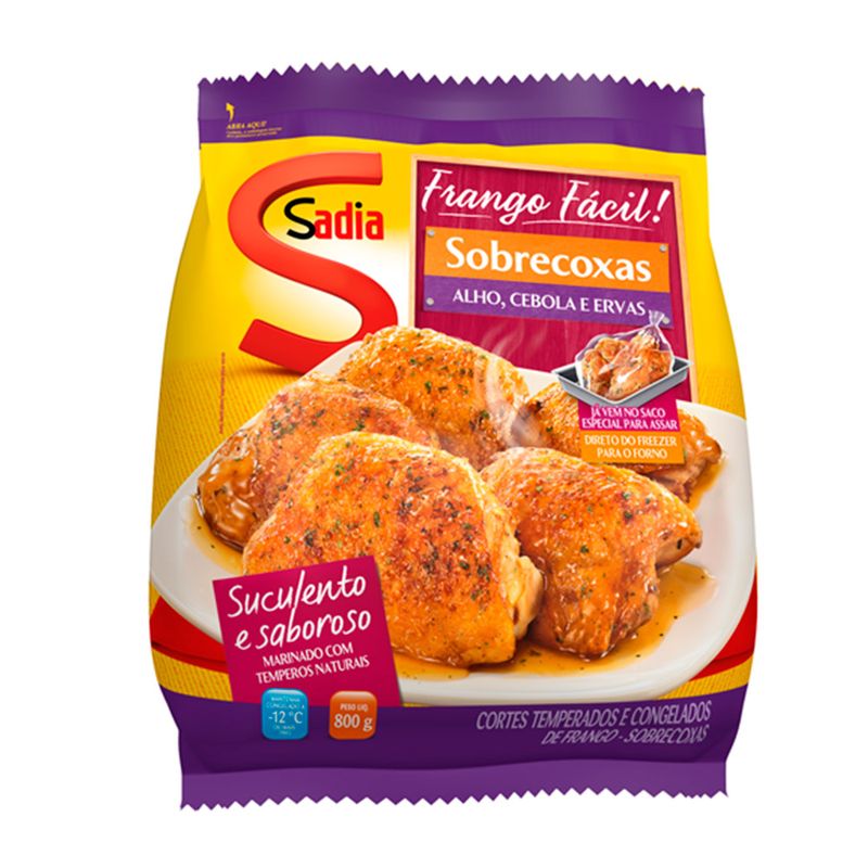 sobrecoxa-de-frango-temperado-assa-facil-sadia-800g-s