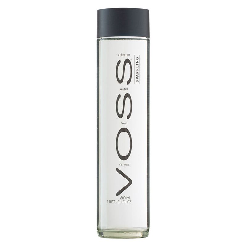 agua-Mineral-Voss-Norueguesa-com-Gas-Vidro-800ml